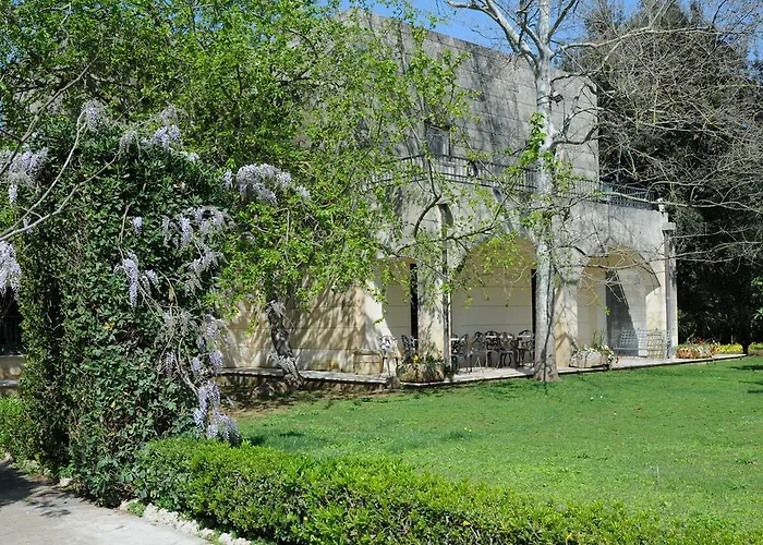 La Serra - De Bonis * San Cesario di Lecce
